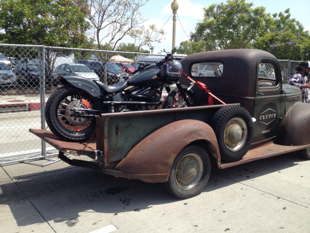 Classic Rods Trucks Car Show 1024x768