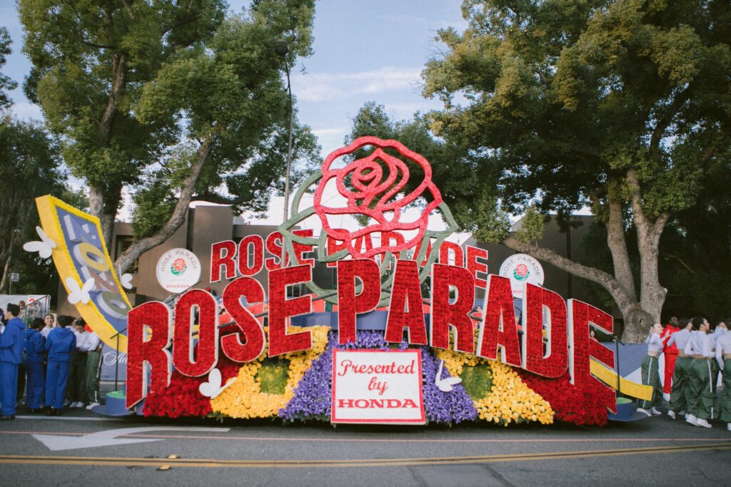 Rose Parade Float 1024x683